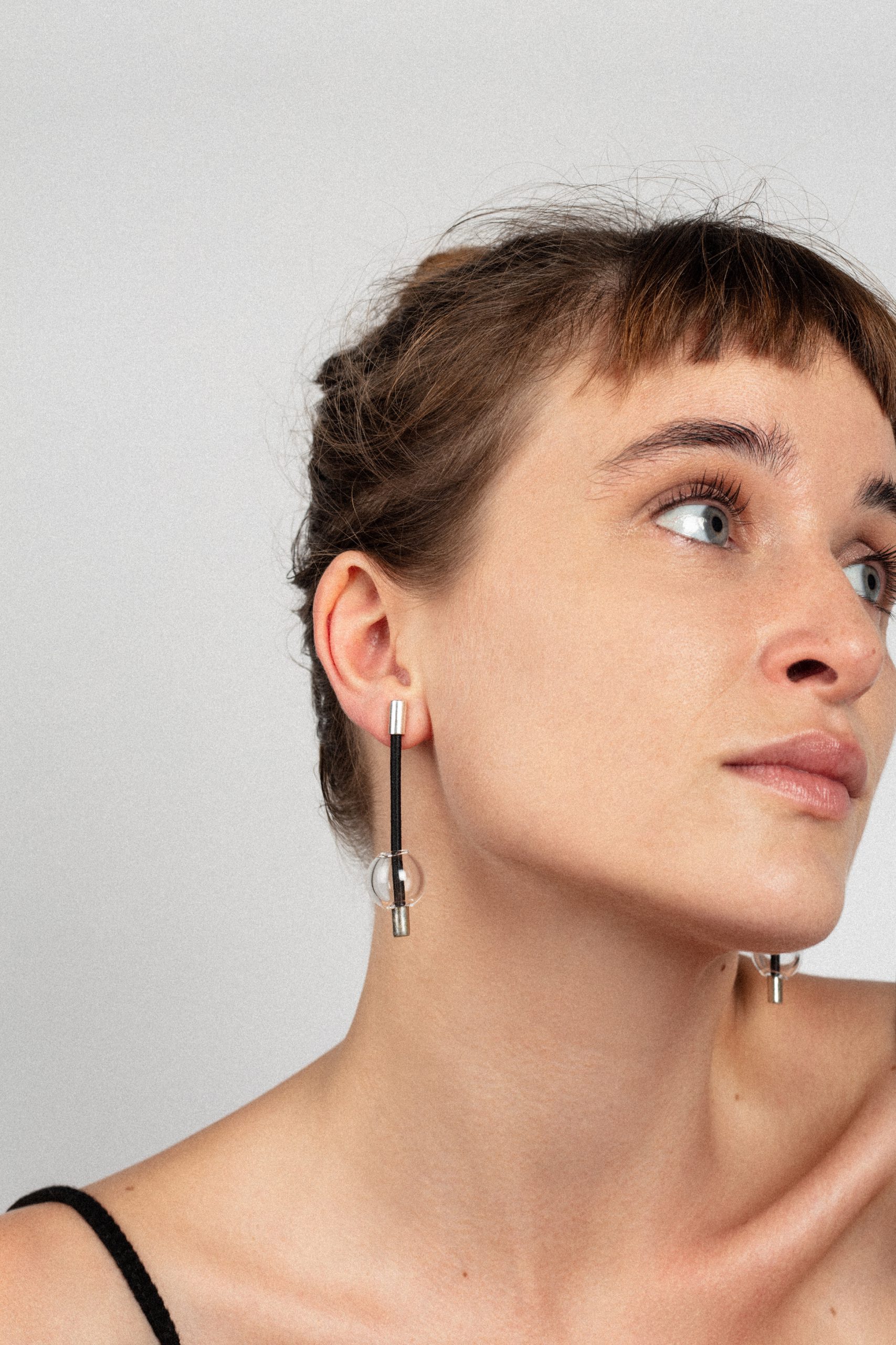 Blue cord and sphere earring - Image 2