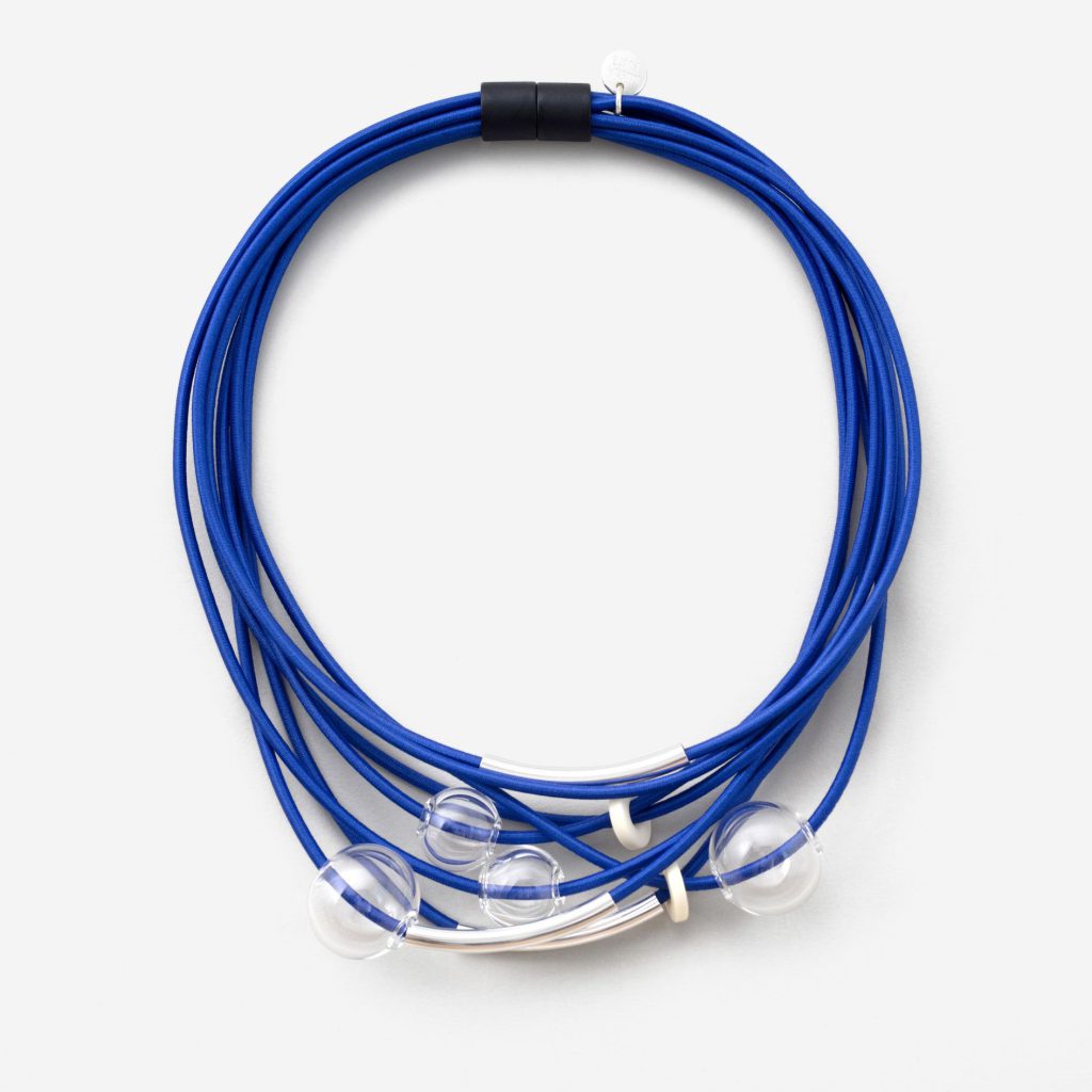 Short necklace blue strings and crystal balls